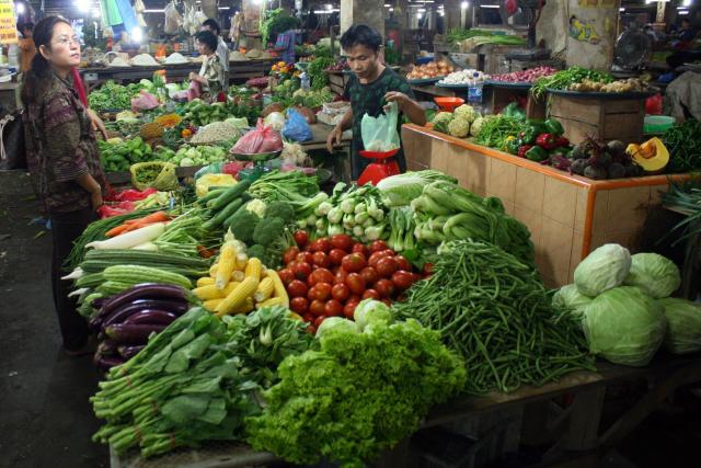 100111-rambe-BISNIS-01pasar1_001