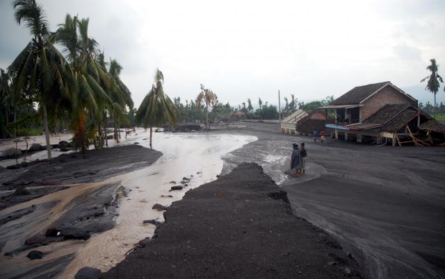 260111_MAGELANG_TERTIMBUN PASIR_BUR1