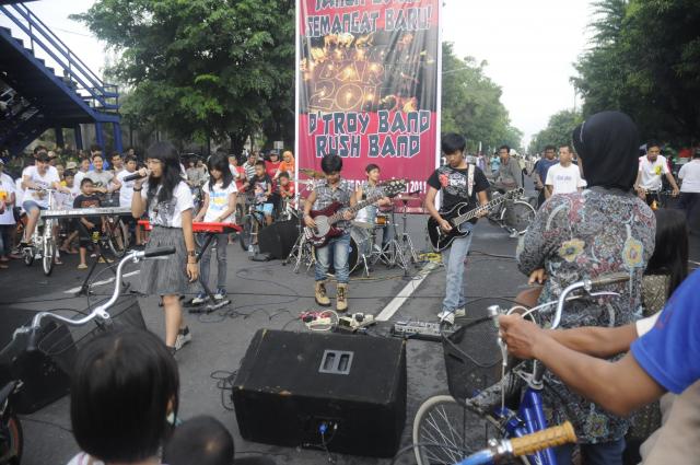 2band anak