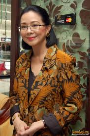 Poppy Dharsono. (FOTO: google.image)