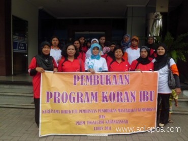 Pusat Kegiatan Belajar Masyarakat (PKBM) Tegalgede Kecamatan Karanganyar, Kabupaten Karanganyar mengunjungi Griya Solopos, Jumat (18/11/2011). (ist)
