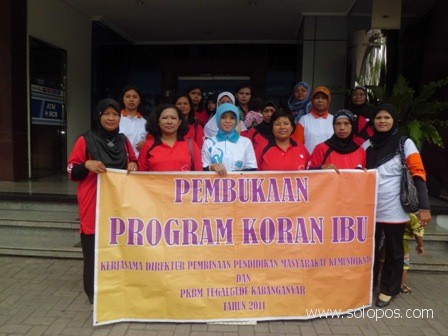 Pusat Kegiatan Belajar Masyarakat (PKBM) Tegalgede Kecamatan Karanganyar, Kabupaten Karanganyar mengunjungi Griya Solopos, Jumat (18/11/2011). (ist)