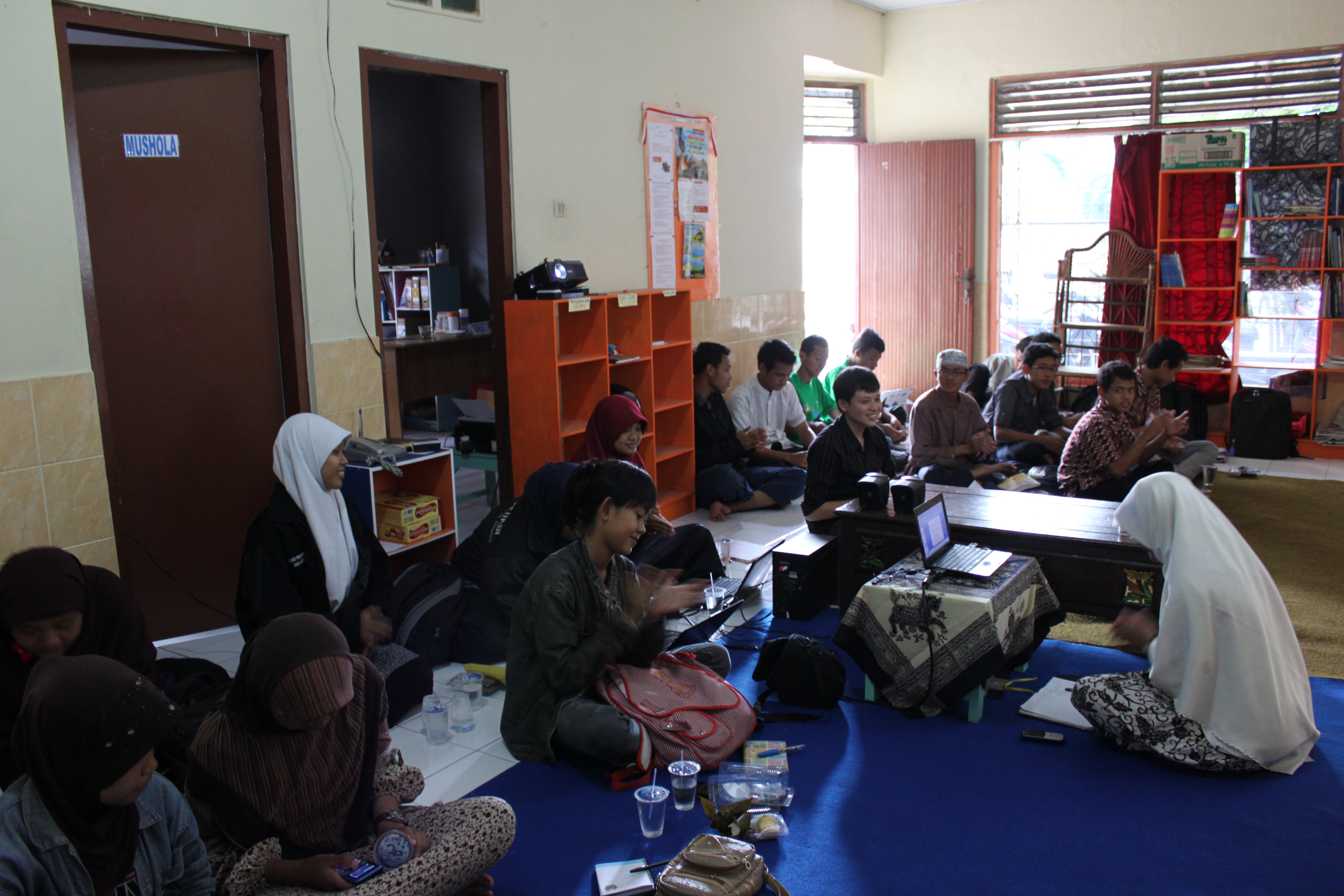 0101-Diskusi Pendidikan Remaja