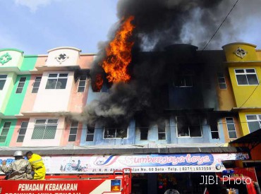 2202api-kebakaran-mirip-ten