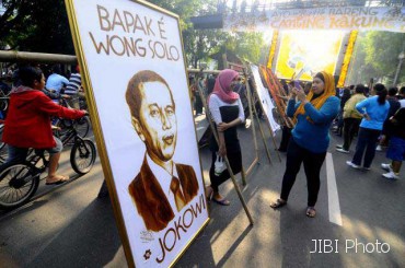 BOYOLALIPOS dot COM : LUKISAN BATIK JOKOWI - batik car free day jokowi