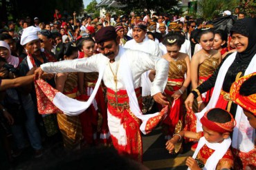 menari