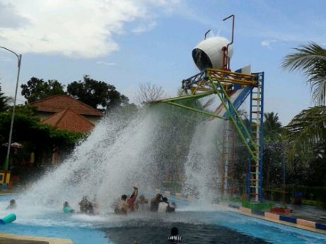Ilustrasi Waterboom (google.img)