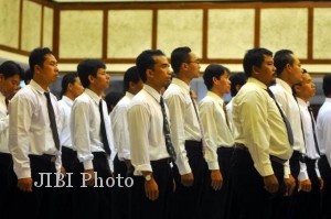 171011_M100_SOLO_PENGAMBILAN-SUMPAH-PNS1-300x199