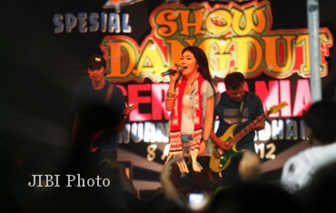 090812_SOLO_DANGDUT SERA_BUR2