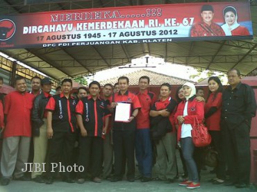 Cagub Jateng 2013 on Pilgub Jateng  Bupati Klaten Mendaftar Cagub Jateng   Klatenpos Dot