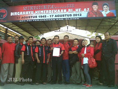 Cagub Jateng on Pilgub Jateng  Bupati Klaten Mendaftar Cagub Jateng   Klatenpos Dot