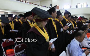 wisuda2