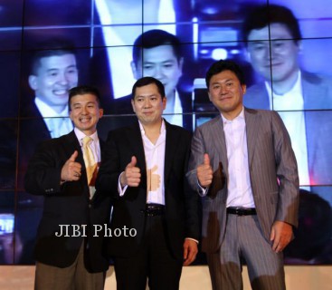 Hary Tanoesudibyo (tengah) (Dok/JIBI/Bisnis)