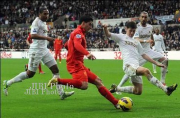 2013) : Liverpool Ditantang Swansea, Arsenal dan City Fokus Piala FA