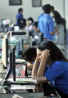 Ilustrasi suasana kantor