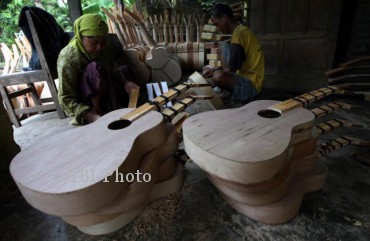 220513_SOLO_GITAR