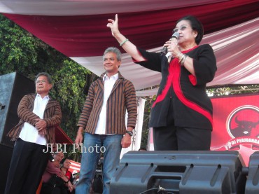 kampanye ganjar-heru