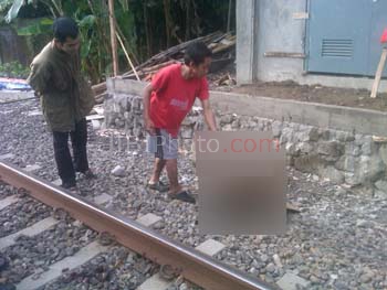 mayat tertabrak kereta (sunartono)