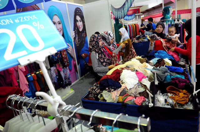 http://images.solopos.com/2013/06/310513_RHN-BISNIS-01-HIJAB-FEST-2013.jpg