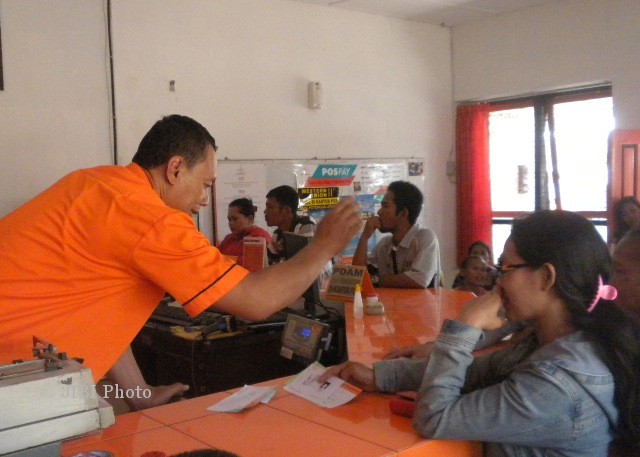 MENGAMBIL DANA PKH TAHAP III