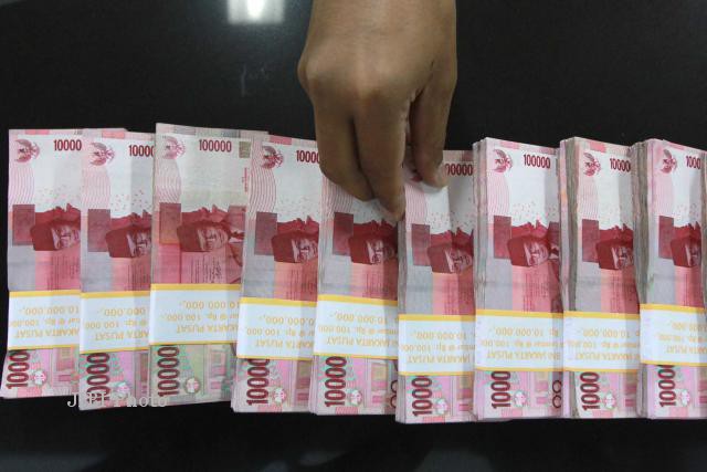 Uang Pecahan Rp.100.000 (Dok/JIBI/Bisnis)