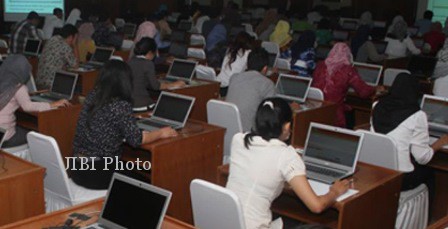 Tes CPNS Kementerian PAN-RB dengan sistem computer assisted test (CAT)