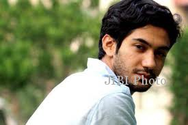Reza Rahardian (Sahamgrup.com)