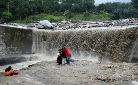 BAHAYA LAHAR DINGIN KELUD