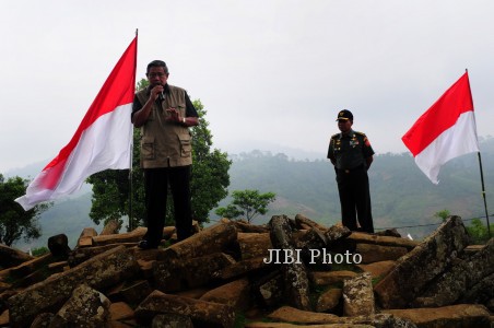 PRESIDEN KUNJUNGI GUNUNG PADANG