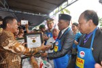 REKOR PEMBUATAN ROTI GULUNG
