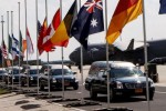Sang Merah Putih Dikibarkan Setengah Tiang saat Sebagian Jenazah Korban MH17 Diberangkatkan dari Bandara Eindhoven ke Barak Militer di Hilversum, 24 Juli 2014. (JIBI/Solopos/Reuters/Mischa Rapmund)
