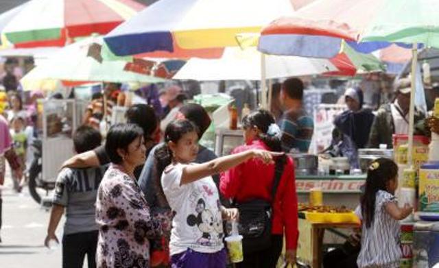 Aktivitas Sunday Market di Manahan (Ardiansyah Indra Kumala/JIBI/Solopos)