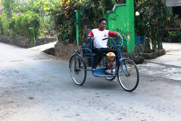 Terbatas secara fisik, Purwanto warga Desa Wiladeg, Gunungkidul tetap mandiri. (JIBI/Harian Jogja/David Kurniawan)
