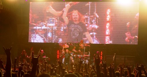 Personel grup band progressive rock asal Amerika Serikat Dream Theater (dari kiri ke kanan) John Myung (bas), Jordan Rudess (kibor), James LaBrie (vokal), Mike Mangini (drum), dan John Petrucci (gitar) beraksi pada konser di Lapangan D, Kompleks Istana Olahraga Senayan, Jakarta, Minggu (26/10/2014) malam. Konser Dream Theater di Jakarta itu merupakan bagian dari rangkaian tur bertajuk An Evening With Dream Theater Along for The Ride Tour 2014 yang dimulai 17 Januari 2014 di Portugal. Jakarta adalah kota ke-85 yang mereka singgahi. (JIBI/Solopos/Antara/Andika Wahyu)