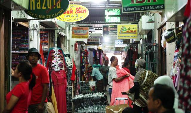 Aktivitas perdagangan sisi timur Pasar Klewer, Rabu (21/1/2015). (Reza Fitriyanto/JIBI/Solopos)