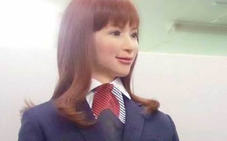 Robot pelayan hotel di Jepang Actroid Android (Telegraph)