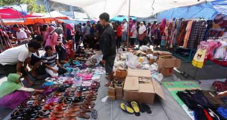 Ramainya Sunday Market, Manahan, Solo, Minggu (5/7/2015). (Burhan Aris Nugraha/JIBI/Solopos)