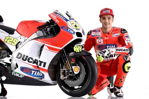 Pembalap Ducati Andrea Iannone yang tampil impresif di MotoGP 2015 menjadi salah satu kandidat juara. Ist/otosport.otomotifnet.com