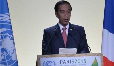 Presiden Jokowi menyampaikan pernyataan pada Konferensi Perubahan Iklim (COP 21), di Paris, Perancis, Senin (30/11/2015) sore waktu setempat. (Setkab.go.id)