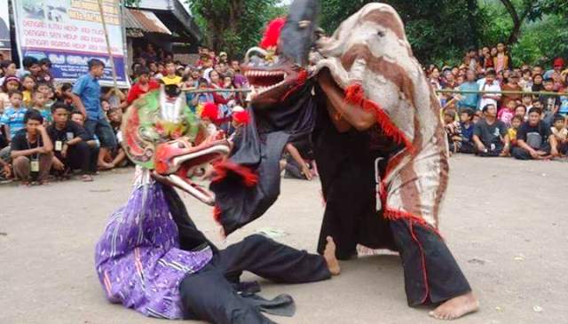 Ilustrasi pentas kesenian tradisional Jaranan Thek Nogo Pertolo khas Kabupaten Ponorogo, Jawa Timur (Jatim). (Facebook-Semua Tentang Ponorogo)