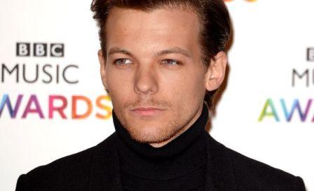 Louis Tomlinson (Mirror)