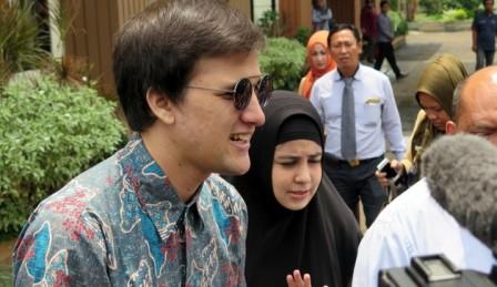 Stuart Collin dan Risty Tagor (Detik.com)