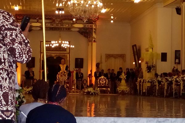 Kanjeng Bendoro Pangeran Haryo Prabu Suryodilogo saat penobatan menjadi Paku Alam X dengan gelar Kanjeng Pangeran Adipati Aryo (KGPAA) hari ini, Kamis (7/1/2016). (Gilang Jiwana/JIBI/Harian Jogja)