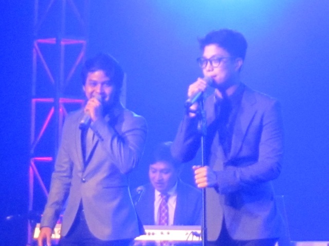 Penampilan Yovie and Nuno pada malam pergantian tahun di The Sunan Hotel Solo pada Kamis (31/12/2015). (Kharisma Dhita Retnosari/JIBI/Solopos)