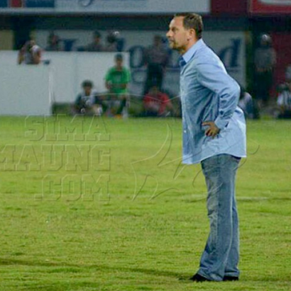Pelatih Persib, Dejan Antonic (Simamaung)