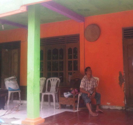Sudadi berada di rumahnya di RT 001/RW 004, Pugeran, Karangdowo, Klaten, Senin (25/4/2016). (Ponco Suseno/JIBI/Solopos)