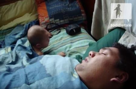 Bayi kaget karena dengkuran (Youtube.com)
