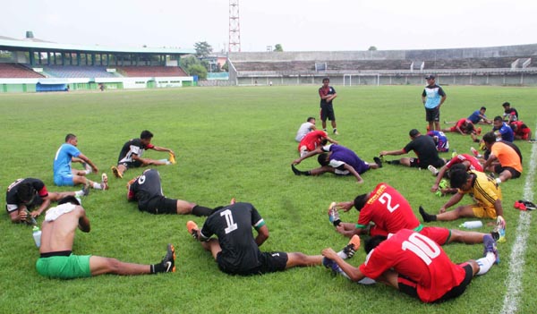Kegiatan latihan PSIM Jogja di Stadion Mandala Krida. (Arief Junianto/JIBI/Harian Jogja)