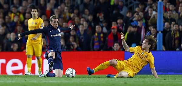 Fernando Torres saat melawan Barcelona (Twitter)
