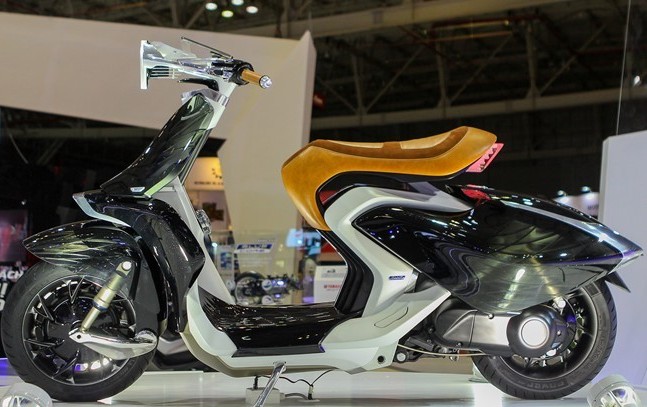 Konsep Yamaha 04GEN mirip Vespa 946. (Rushlane.com)